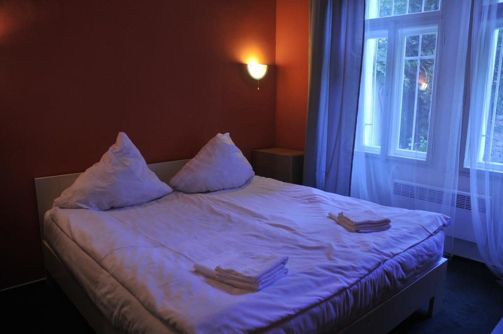 Hotelove Kolcavka Gasthuis Praag